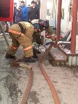 Рыбный павильон загорелся у Дома торговли в Южно-Сахалинске, Фото: 12