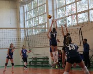 Тремя матчами стартовал чемпионат Южно-Сахалинска по волейболу среди женских команд, Фото: 5