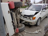 Автомобиль опрокинулся при ДТП на улице Комсомольской в Южно-Сахалинске, Фото: 4