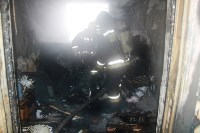 Все пожарные части города тушат офисное здание в Южно-Сахалинске, Фото: 6