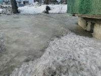 Вода подмывает дом в Александровске-Сахалинском, Фото: 2