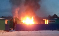 Жилой частный дом загорелся в Охотском, Фото: 1