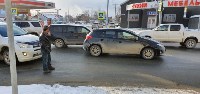 Очевидцев столкновения Toyota Auris и Toyota RAV4 ищут в Южно-Сахалинске, Фото: 2