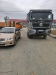 Очевидцев столкновения седана и самосвала ищут в Южно-Сахалинске, Фото: 6