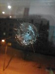 Неизвестные прострелили окно многоэтажки в Южно-Сахалинске, Фото: 3