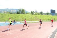 Легкоатлеты из трех городов Сахалина состязались в беге на трех дистанциях, Фото: 1