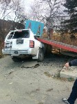 Внедорожник снес бетонную остановку на юге Сахалина, Фото: 14