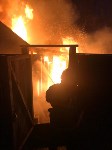 12 пожарных тушили полыхающую в Тымовском баню, Фото: 7