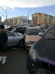 Сразу пять машин попали в аварию в центре Южно-Сахалинска , Фото: 8