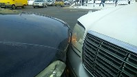 Две "Тойоты" столкнулись на перекрестке в Южно-Сахалинске, Фото: 8