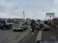 При столкновении двух иномарок в Южно-Сахалинске одна из них перевернулась, Фото: 5