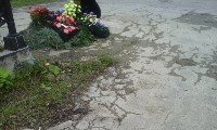 Кладбищенские страсти: в Южно-Сахалинске людей хоронят прямо на пешеходной дорожке, Фото: 8