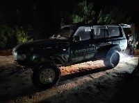 На Сахалине задержали двоих браконьеров, потрошивших горбушу на реке, Фото: 1
