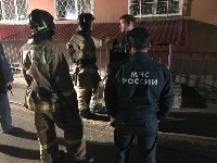 Ночью пожарные тушили подвал многоэтажки в Южно-Сахалинске , Фото: 21