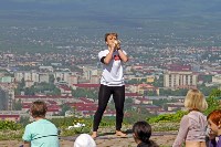 Сахалинцы отметили День йоги на склонах «Горного воздуха», Фото: 1