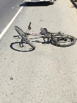 Автомобиль сбил велосипедиста и вылетел в кювет в Южно-Сахалинске, Фото: 6