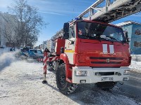 Спасатели помогли 92-летней женщине, упавшей в своей квартире в Южно-Сахалинске, Фото: 5
