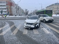 Очевидцев аварии на перекрёстке улиц Комсомольской и Емельянова ищут в Южно-Сахалинске, Фото: 4