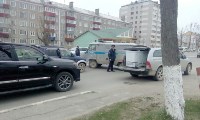 Полицейский УАЗ и Daihatsu Terios столкнулись в Южно-Сахалинске, Фото: 3