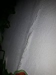 В Ногликах в новостройке рушатся потолки и стены, Фото: 11