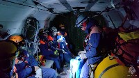 Сахалинские спасатели отработали спуски с вертолета МИ-8, Фото: 3