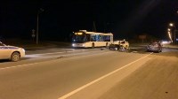 В Южно-Сахалинске «Чайзер» врезался в пассажирский автобус, Фото: 6