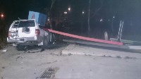 Внедорожник снес бетонную остановку на юге Сахалина, Фото: 8