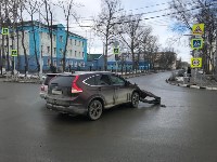 Очевидцев столкновения Suzuki Swift и Honda CR-V просит откликнуться ГИБДД Южно-Сахалинска, Фото: 1