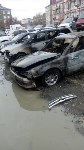 Два автомобиля сгорели ночью в Корсакове, Фото: 3