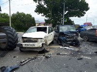 Мужчина пострадал при столкновении трёх машин в Троицком, Фото: 2