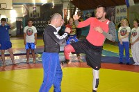 Чемпион мира по кикбоксингу Максим Воронов провел мастер-класс для сахалинских бойцов, Фото: 27