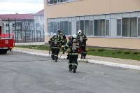 Людей эвакуировали из задымлённой школы в Долинске, Фото: 3