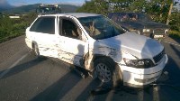 Женщина пострадала при столкновении двух "Тойот" в Южно-Сахалинске, Фото: 1