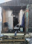 Фото уничтоженного огнём дома многодетной семьи в Долинске, Фото: 4