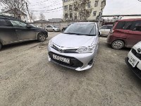 Неизвестный врезался в Toyota Corolla Fielder и скрылся с места ДТП в Южно-Сахалинске, Фото: 4