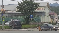 Toyota Land Cruiser и Toyota Vista столкнулись в Южно-Сахалинске, Фото: 3