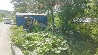 Микроавтобус вылетел в кювет в Синегорске, Фото: 3