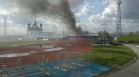 Трибуны горят на стадионе "Спартак" в Южно-Сахалинске, Фото: 3