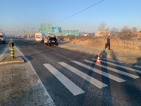 Honda сбила девушку на пешеходном переходе в Южно-Сахалинске, Фото: 1