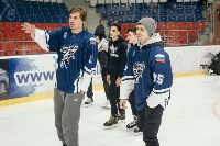 За автографами к хоккеистам «Сахалина» выстроилась очередь в 150 человек, Фото: 50