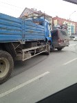 КамАЗ и микроавтобус столкнулись в Южно-Сахалинске, Фото: 3