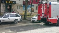 Пожарный автомобиль и "Тойота Королла" столкнулись в Южно-Сахалинске, Фото: 6