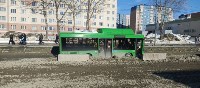 В Южно-Сахалинске на проспекте Мира застрял автобус , Фото: 2