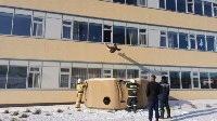 Больше 600 человек эвакуировали из средней школы в Долинске, Фото: 8