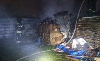 Фасадный материал горел возле дома в Южно-Сахалинске, Фото: 3