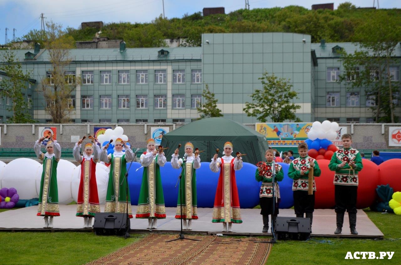 Холмчане отметили День России концертом