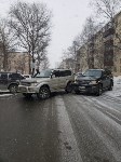 Очевидцев столкновения Toyota Land Cruiser Prado и  Lexus GX470 ищут в Южно-Сахалинске, Фото: 5