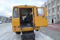 В Холмске появился новый специализированный автобус, Фото: 2
