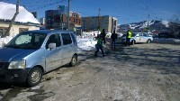 Седан и автомобиль ГИБДД столкнулись в Южно-Сахалинске, Фото: 1
