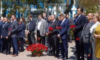В Южно-Сахалинске возложили цветы к мемориалу погибших в Нефтегорске, Фото: 5